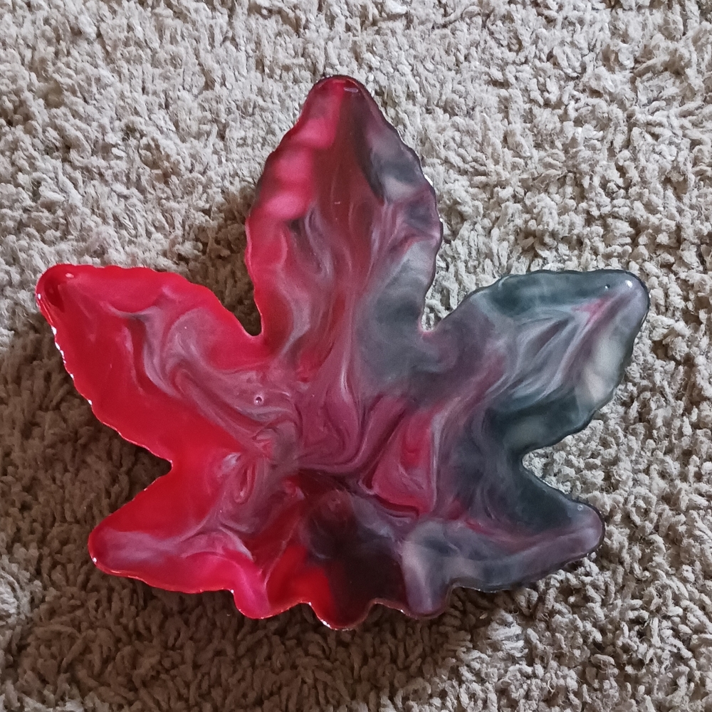 Ashtray - Picture 2 of 2